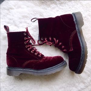 NWOT Doc Martens Women’s Velvet Cranberry Boots